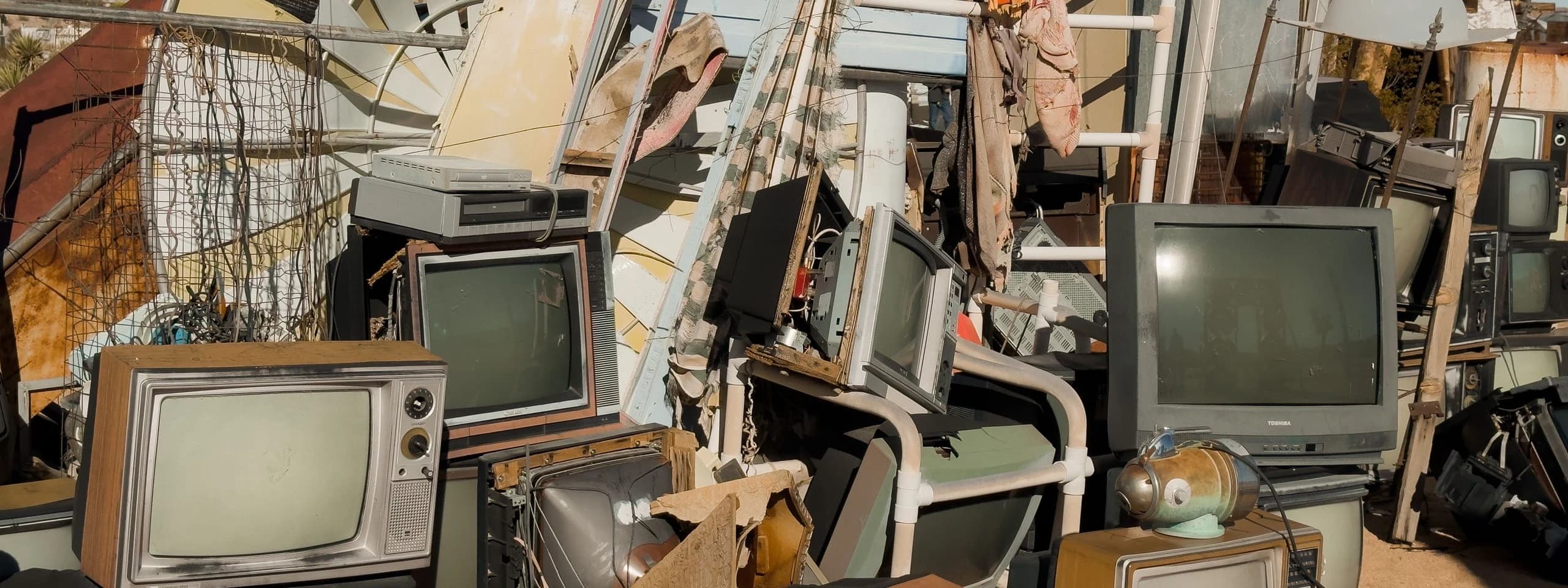 Route used products back to manufacturers for refurbishment