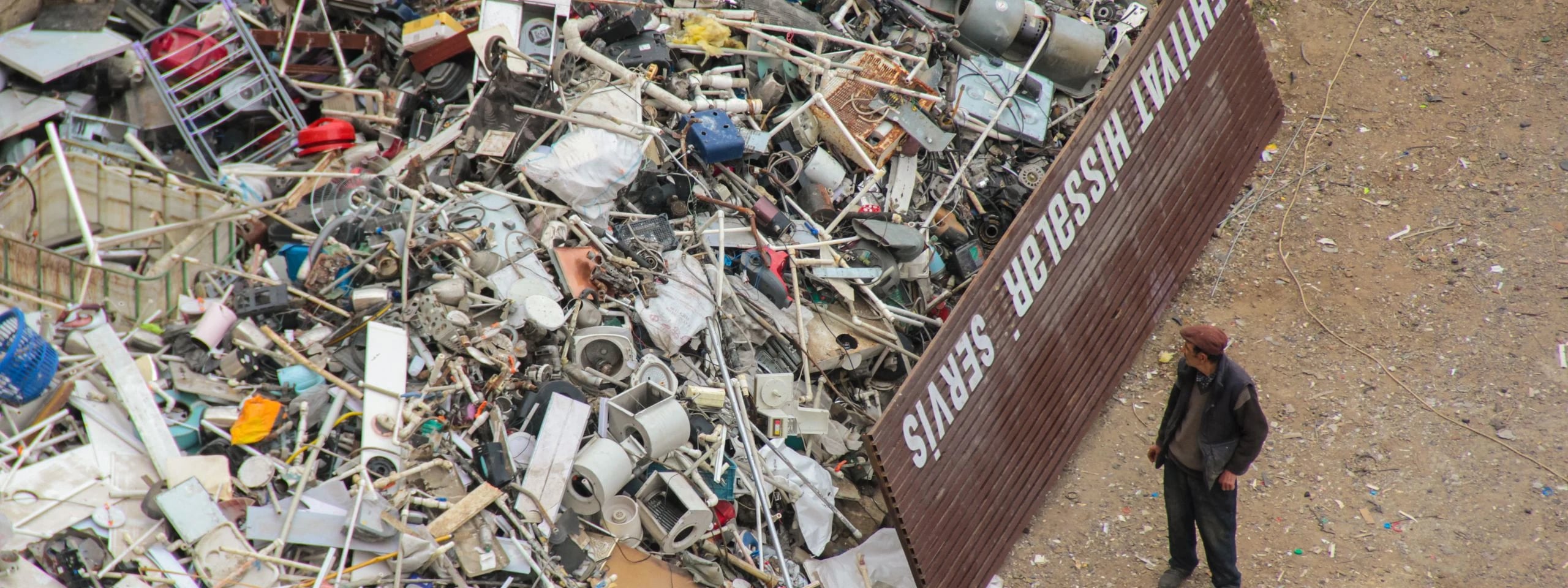 Trace raw materials through complex supply networks